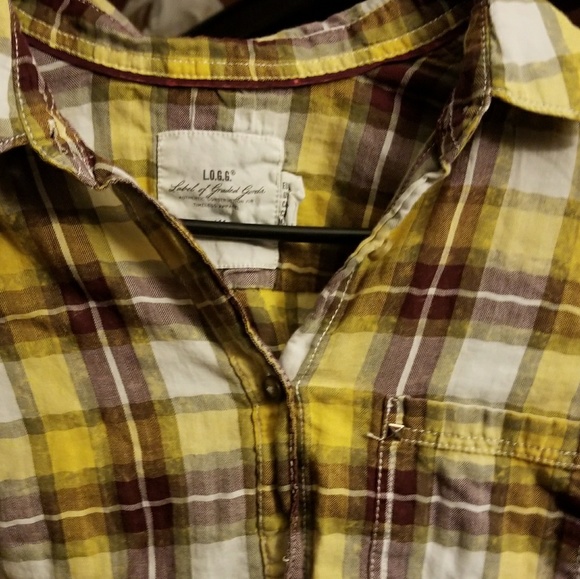🤪5 for 25$🤪H@M button down yellow / burgendy - Picture 2 of 3